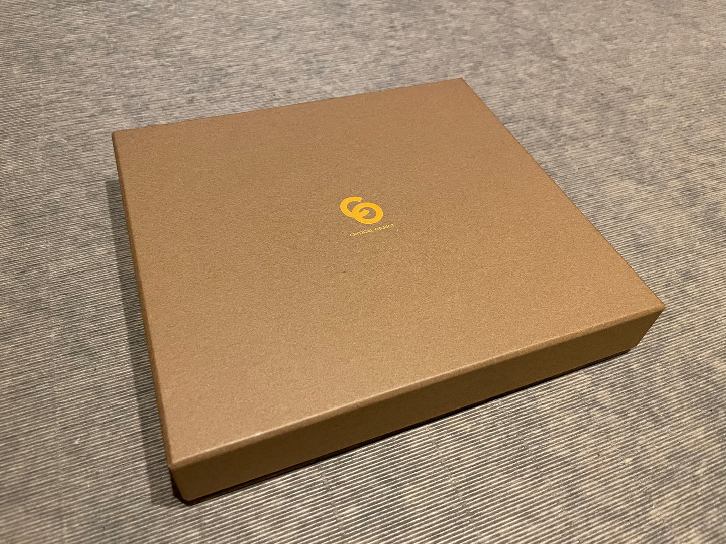 Critical object Single Level knife stand